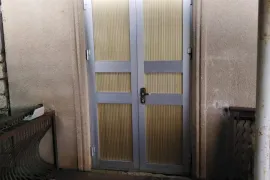 იყიდება სახლი, 8 ოთახიანი, ზუგდიდი
