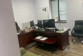 Продается Дом, 8 Kомнатная, Тбилиси, Глданула