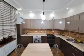 For Rent, 2 Room, Old building, Tbilisi, saburtalo