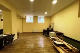 ქირავდება, საოფისე ფართი, ვაკე