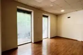 ქირავდება, სავაჭრო ფართი, საბურთალო