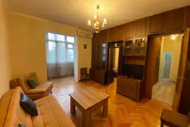 For Rent, 2 Room, Old building, Tbilisi, vake