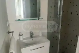 Продается квартира, 3 Kомнатная, Старое здание, Тбилиси, Вера