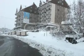 ქირავდება ბინა დღიურად, 1 ოთახიანი, ძველი აშენებული, ყაზბეგი, გუდაური