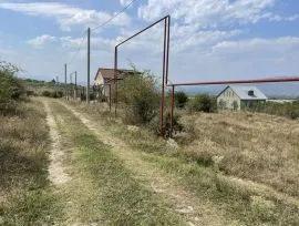 Land For Sale, Navdaraantkari