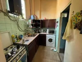 Apartment for sale, 2 Room, Old building, Tbilisi, Chugureti