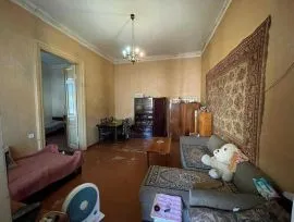 Apartment for sale, 2 Room, Old building, Tbilisi, Chugureti