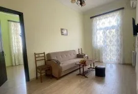 For Rent, 2 Room, Old building, Tbilisi, Chugureti