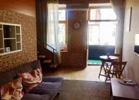 For Rent, 3 Room, Old building, Tbilisi, Chugureti