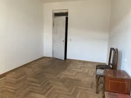 Apartment for sale, 3 Room, Old building, Tbilisi, saburtalo