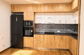Продается квартира, 4 Kомнатная, Новостройка, Батуми, Багратионов район