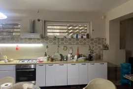 Аренда Дома, 7 Kомнатная,  Окрестности Тбилиси, Цхнети