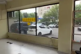 ქირავდება, უნივერსალური კომერციული  ფართი, გლდანი