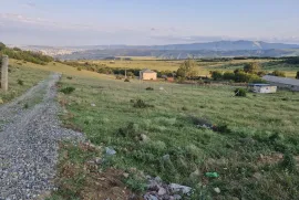 იყიდება მიწის ნაკვეთი, სასოფლო - სამეურნეო, სოფ. დიღომი
