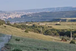 იყიდება მიწის ნაკვეთი, სასოფლო - სამეურნეო, სოფ. დიღომი
