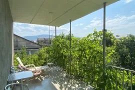 ქირავდება ბინა, 6 ოთახიანი, ახალი აშენებული, გორი, გორი