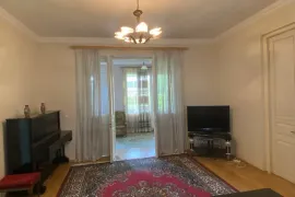 ქირავდება ბინა, 6 ოთახიანი, ახალი აშენებული, გორი, გორი