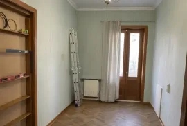 იყიდება ბინა, 4 ოთახიანი, ძველი აშენებული, თბილისი, დიდუბე