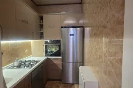 ქირავდება ბინა დღიურად, 4 ოთახიანი, ძველი აშენებული, ბათუმი, ძველი ბათუმის უბანი