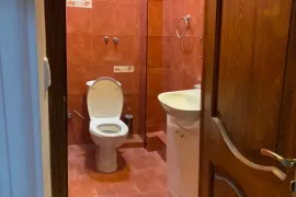 ქირავდება ბინა, 4 ოთახიანი, ძველი აშენებული, თბილისი, ისანი