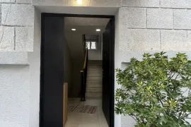 Продается квартира, 5 Kомнатная, Старое здание, Тбилиси, saburtalo