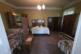იყიდება სახლი, 6 ოთახიანი, საგარეჯო, საგარეჯო