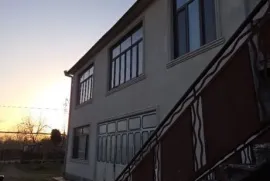 იყიდება სახლი, 14 ოთახიანი, ოზურგეთი, გაღმა დვაბზუ