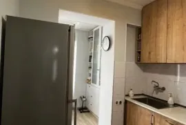 Продается квартира, 4 Kомнатная, Старое здание, Тбилиси, saburtalo