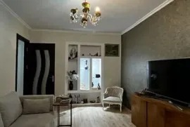 Продается квартира, 4 Kомнатная, Старое здание, Тбилиси, saburtalo
