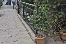 იყიდება ბინა, 2 ოთახიანი, ძველი აშენებული, თბილისი, ვაკე