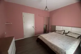Аренда, 2 Kомнатная, Старое здание, Тбилиси, saburtalo