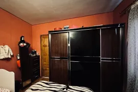 ქირავდება ბინა, 3 ოთახიანი, ძველი აშენებული, თბილისი, ვაშლიჯვარი