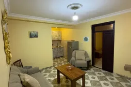 ქირავდება ბინა, 2 ოთახიანი, ძველი აშენებული, ბათუმი, აეროპორტის უბანი