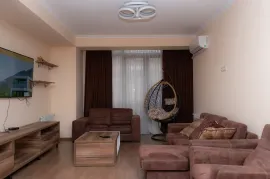 Аренда, 4 Kомнатная, Новостройка, Тбилиси, Чугурети