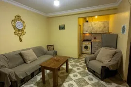 Аренда, 2 Kомнатная, Старое здание, Батуми, Район аэропорта