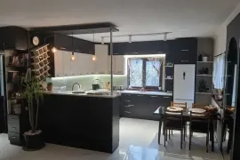 Продается Дом, 6 Kомнатная, Тбилиси, Темка
