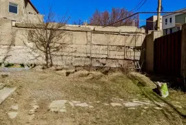 იყიდება სახლი, 6 ოთახიანი, თბილისი, ნუცუბიძის ფერდობი