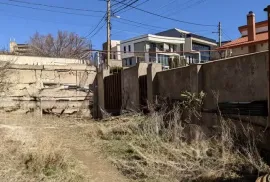 იყიდება სახლი, 6 ოთახიანი, თბილისი, ნუცუბიძის ფერდობი