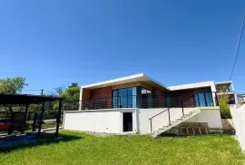 Аренда Дома, 5 Kомнатная,  Окрестности Тбилиси, Табахмела