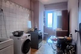 Продается квартира, 3 Kомнатная, Старое здание, Тбилиси, Глдани