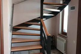 იყიდება სახლი, 6 ოთახიანი, თბილისი, ფონიჭალა