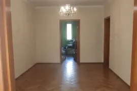 იყიდება ბინა, 4 ოთახიანი, ძველი აშენებული, თბილისი, დიდუბე