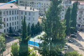 ქირავდება ბინა, 2 ოთახიანი, ძველი აშენებული, თბილისი, საბურთალო