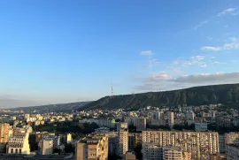 იყიდება ბინა, 3 ოთახიანი, ძველი აშენებული, თბილისი, საბურთალო