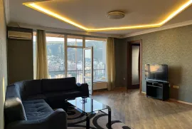 იყიდება ბინა, 3 ოთახიანი, ძველი აშენებული, თბილისი, საბურთალო