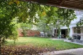 For Rent, Universal commercial space, Vera