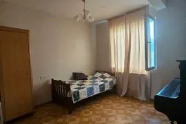 ქირავდება სახლი დღიურად, 3 ოთახიანი, თბილისი, სოფ. დიღომი
