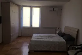 Аренда, 1 Kомнатная, Старое здание, Тбилиси, Вера