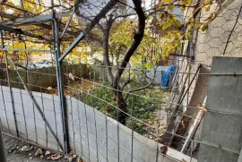 იყიდება ბინა, 5 ოთახიანი, ძველი აშენებული, თბილისი, მუხიანი