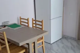 Аренда, Все Здание, Диди Дигоми